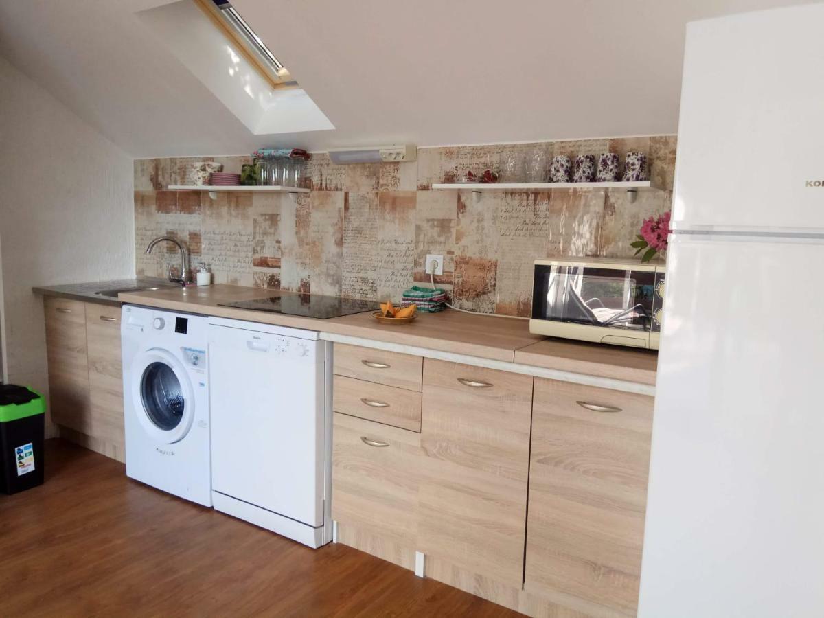 Apartman Slava Tisno Exterior foto
