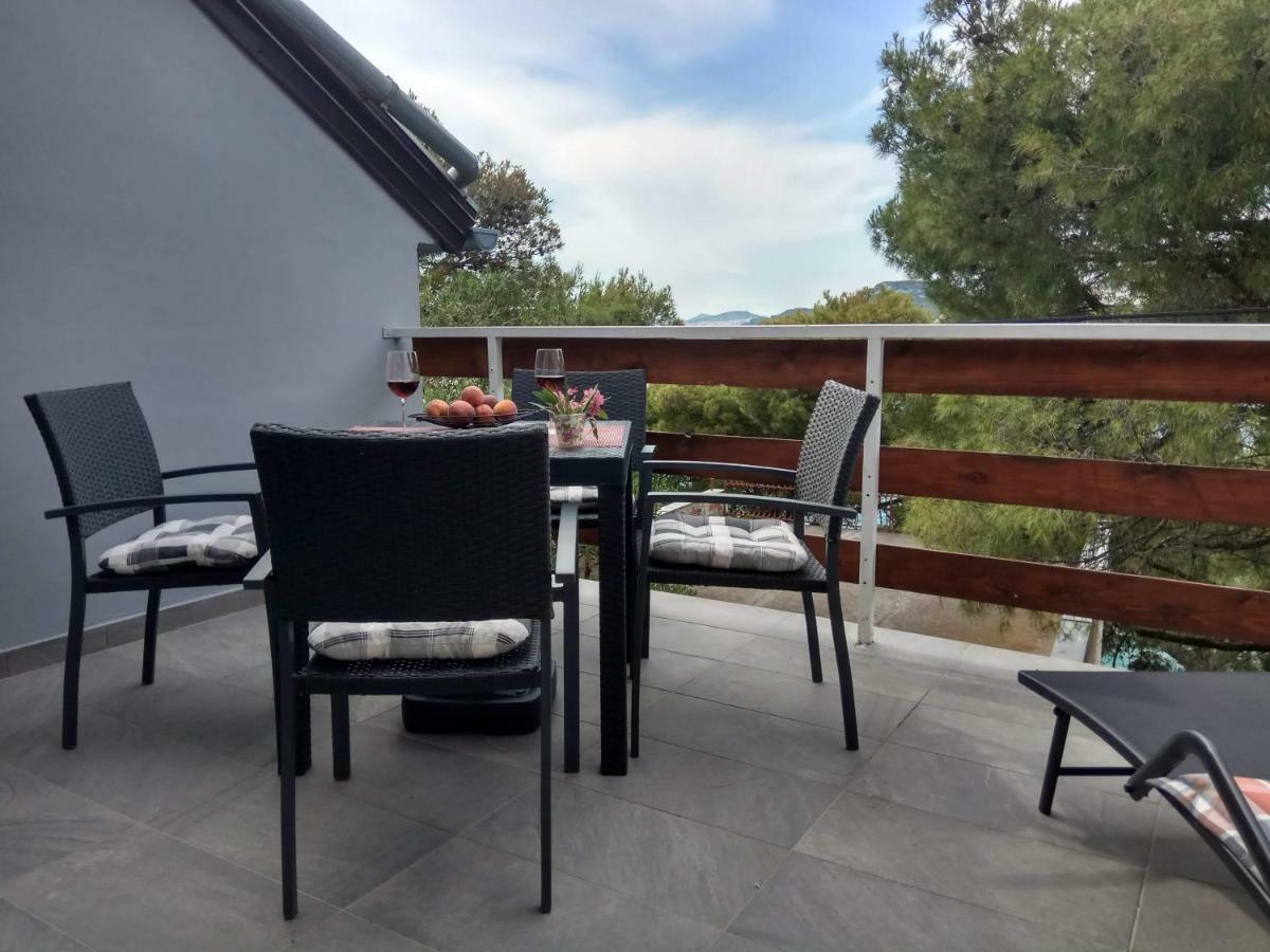 Apartman Slava Tisno Exterior foto