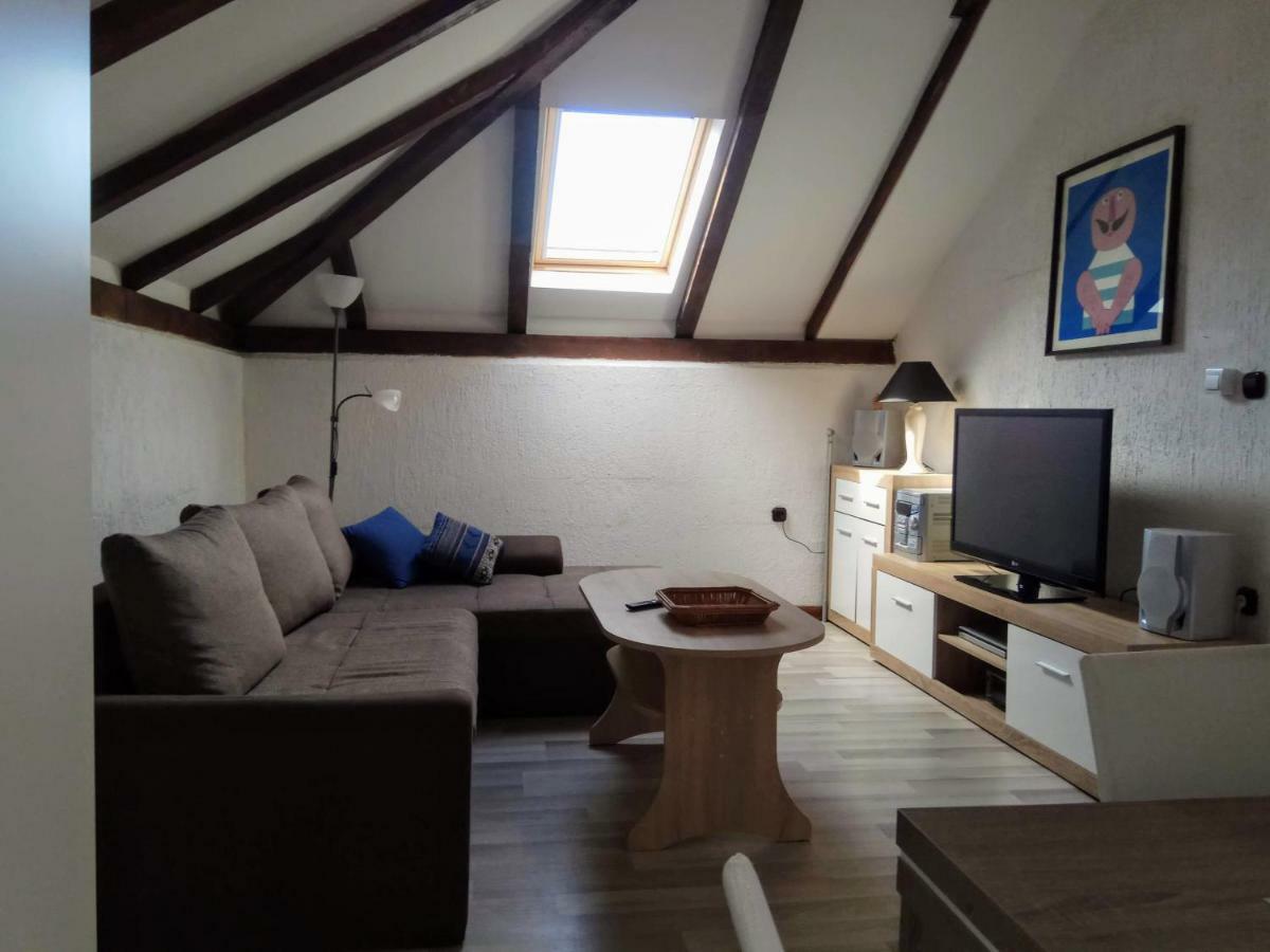 Apartman Slava Tisno Exterior foto